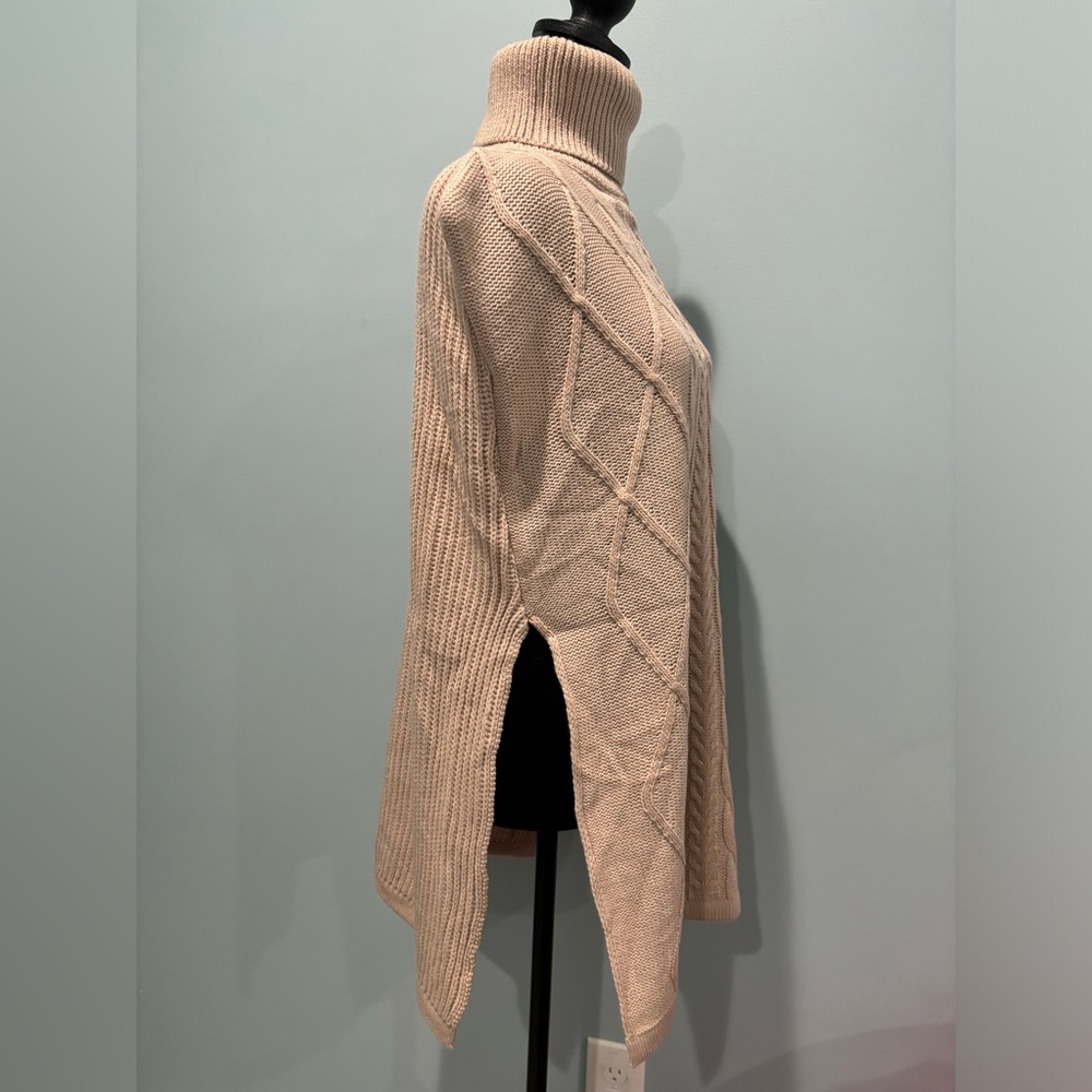 Women’s turtleneck sweater split hip sleeveless pullover, XL, Tan, New